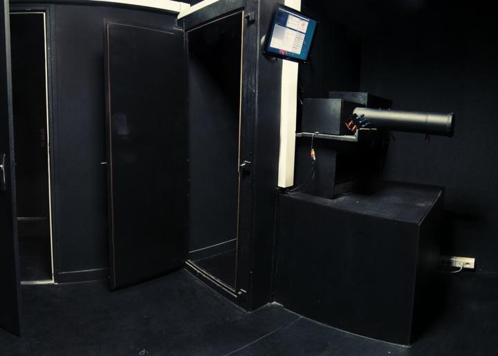 Dark room pupillometry measurement setup